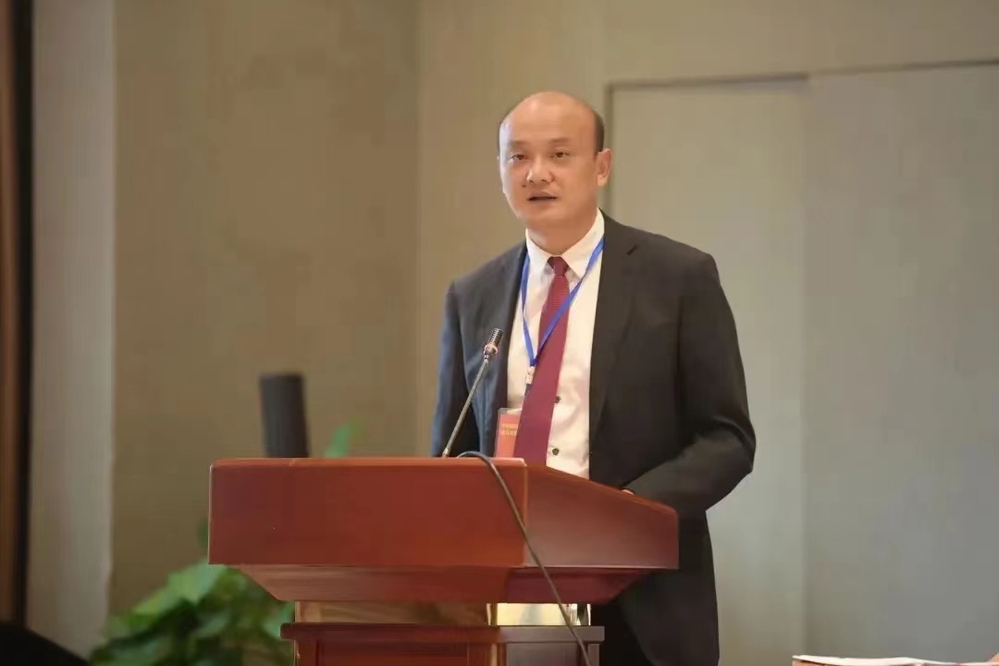 徐剑东 1995届中文专业毕业